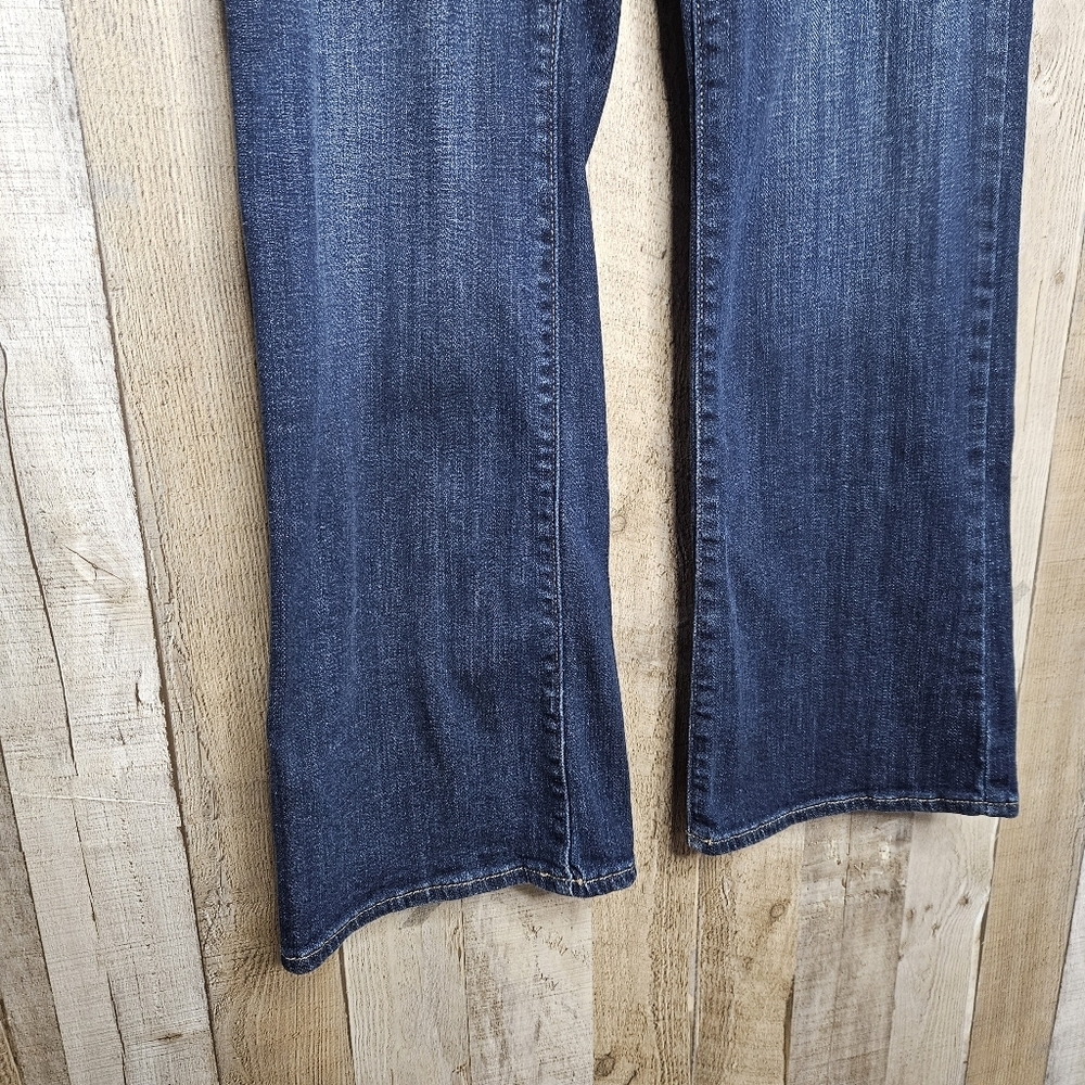 Lucky Brand Mid-rise Straight Leg Blue Denim Jeans Size 12/31 Ankle - Picture 3 of 12